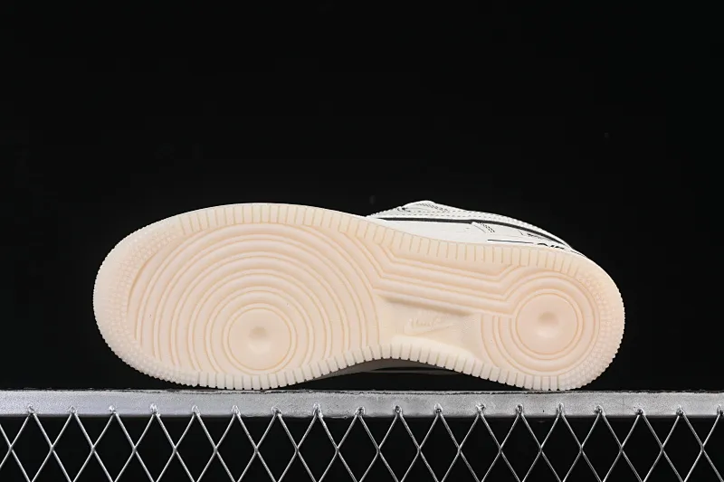 All categories Nk Air Force 1 Air Force series Nk Air Force 1 Low Air Force low-top Nike Air Force 1'07 Low Beige and black Bugs Bunny crystal bottom Air Force 1 low-top casual sneakers SM6668-115